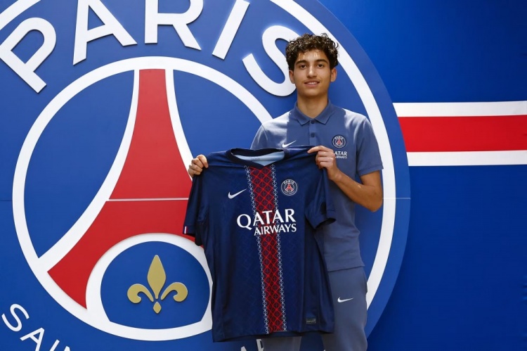 开云体育-投资未来！官方：巴黎与17岁小将加勒布、巴特贝达特签青训合同